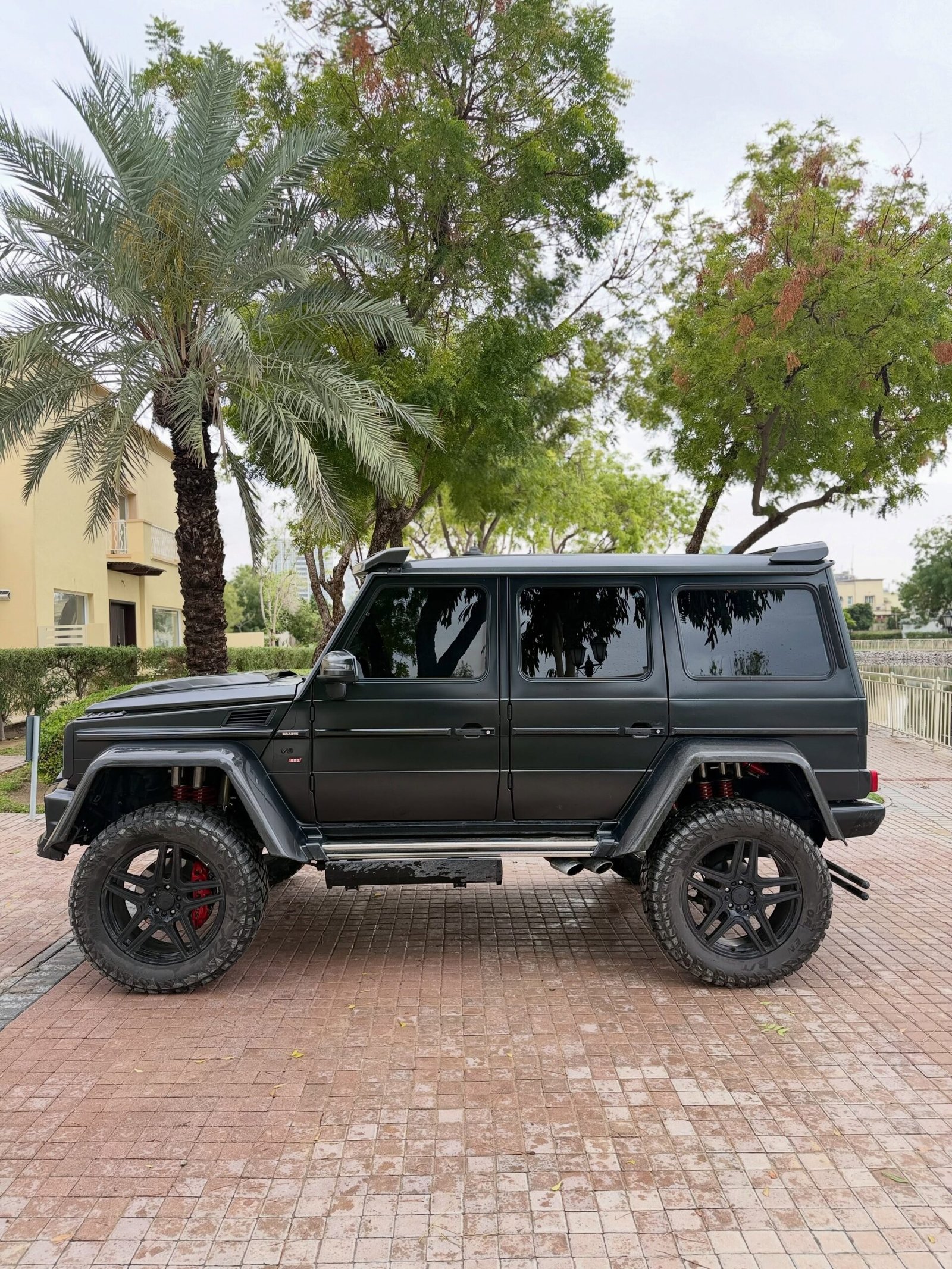 
2017 Mercedes G63 AMG full									