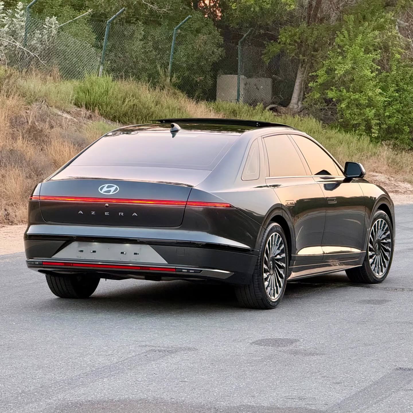 
2024 Hyundai Azera full									